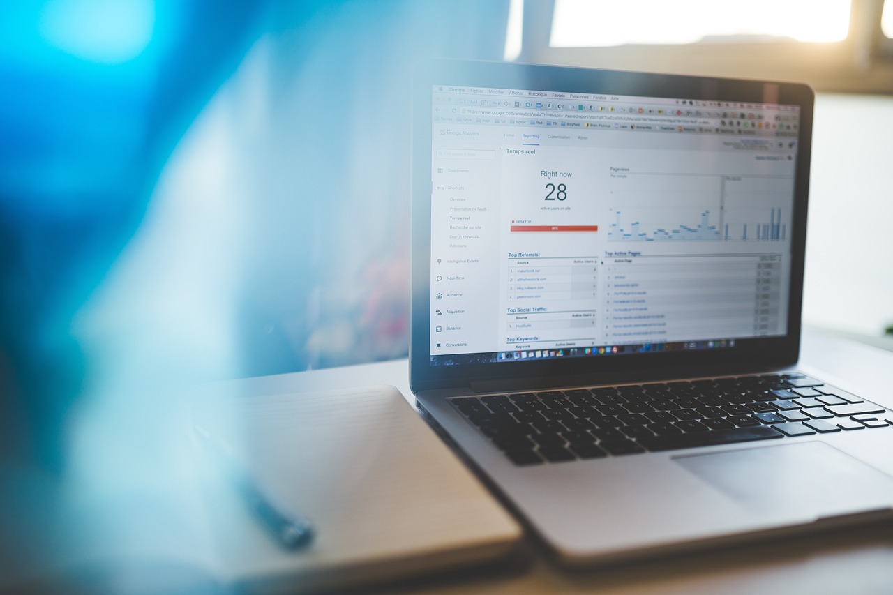 Illustration pour les métiers du marketing digital, site de Laure Lebrun, consultante SEO et fondatrice de Liho rédaction web